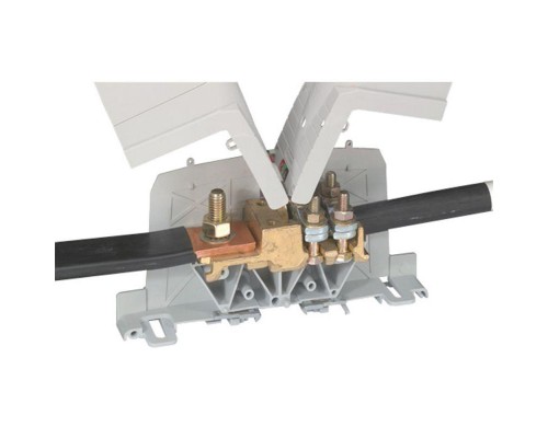Блок клеммный VikingЗ пластина 150кв.мм Cu 70кв.мм Leg 039017