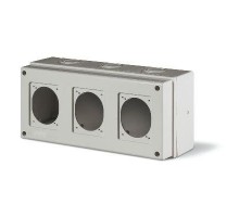 Корпус на 3 поста с основанием 70х87мм. Тип M150 DKC DIS6721300