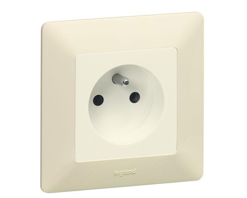 Механизм розетки 1-м СП Valena Life 16А IP20 250В 2К с лиц. панелью защ. шторки безвинт. зажимы сл. кость Leg 753516