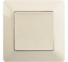 Механизм выключателя 1-кл. СП Valena Life 10А IP20 250В 10AX с лиц. панелью безвинт. зажимы сл. кость Leg 752501