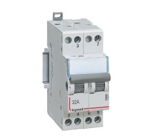 Переключатель CX3 2ПК со средней точкой 32А Leg 412903