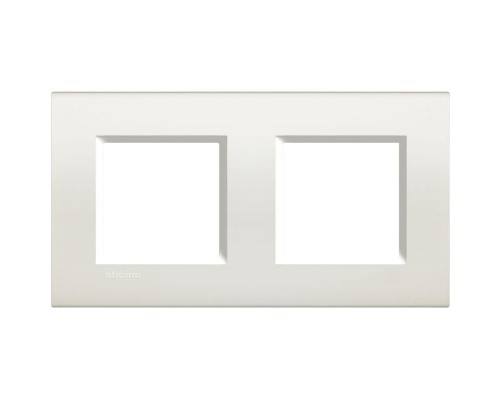 Рамка 2-м LivingLight прямоугол. бел. Leg BTC LNA4802M2BI