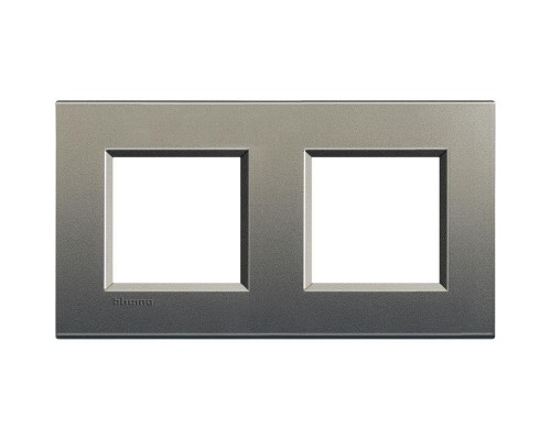 Рамка 2-м LivingLight прямоугол. сер. шелк Leg BTC LNA4802M2AE
