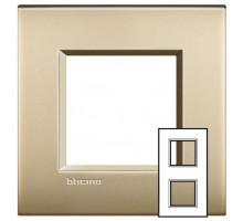 Рамка 2х2мод. LivingLight 71мм матовое золото Leg BTC LNE4802M2OF