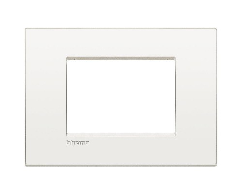 Рамка 3мод. Air LivingLight бел. Leg BTC LNC4803BN
