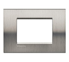 Рамка 3мод. LivingLight прямоугол. фактурная сталь Leg BTC LNA4803ACS