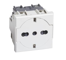 Розетка 2К+З 16А 250В бел. Leg BTC HD4140/16F