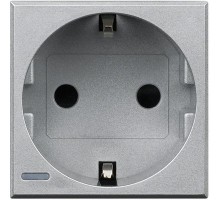Розетка Axolute 10/16А 250В 2К+3 с боковыми зазем. конт. Schuko с экранированными контактами клеммы с автомат. зажимом нем. станд. алюм. Leg BTC HC4141W
