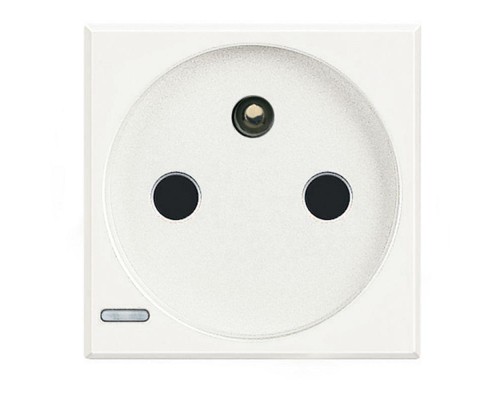 Розетка Axolute 10/16А 250В 2К+3 с экранированными контактами франц. станд. бел. Leg BTC HD4142