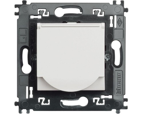 Розетка LivingLight 2К+3 с защ. крышкой и суппортом бел. Leg BTC N4141MAP
