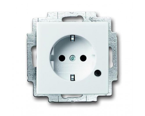 Розетка SCHUKO 16А 250В с защ. шторками с индикацией LED Future/Axcent/Carat/Династия альп.бел. ABB 2CKA002013A5286