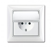 Розетка Schuko Basic 55 16А 250В в сборе IP44 альп. бел. ABB 2CKA002018A1505