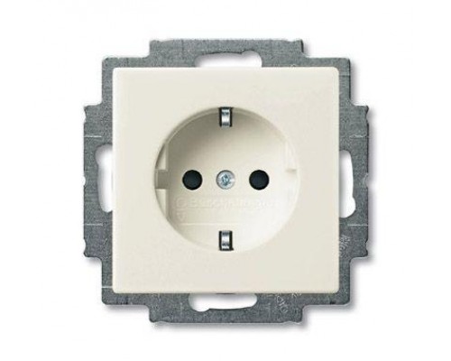 Розетка Schuko Basic 55 16А 250В винт. клеммы сл. кость ABB 2CKA002011A6154