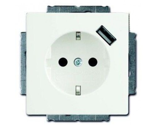 Розетка Schuko Basic 55 16А 700мА с заряд. устройством USB 20 EUCBUSB-94-500 альп. бел. защ. шторки ABB 2CKA002011A6193