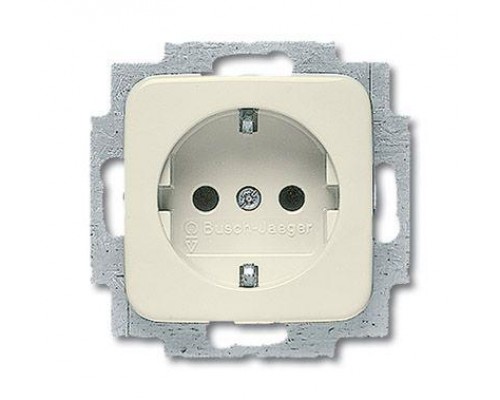 Розетка Schuko Busch-Duro 2000 SI 16А 250В сл. кость ABB 2CKA002011A3788