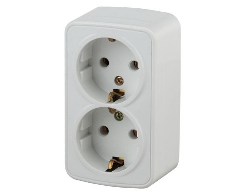 Розетка ОП Polo 2х2P+E Schuko 3-204-01 16А-250В IP20 бел. Intro Б0036100