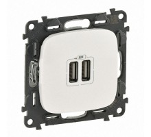Устройство зарядное Valena Allure с 2-мя USB-разъемами 240В/5В 1500мА с лиц. панелью жемчуг Leg 754999